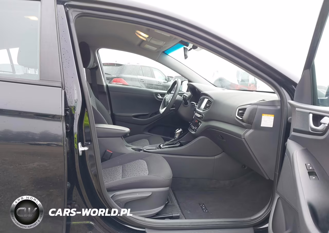 2018 Hyundai Ioniq Hybrid Blue VIN:KMHC65LC9JU075767 - 5