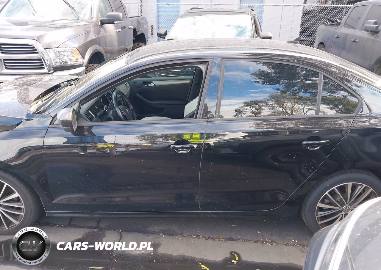 2016 Volkswagen Jetta 1.8T Sport VIN:3VWD17AJ0GM388074 - 14