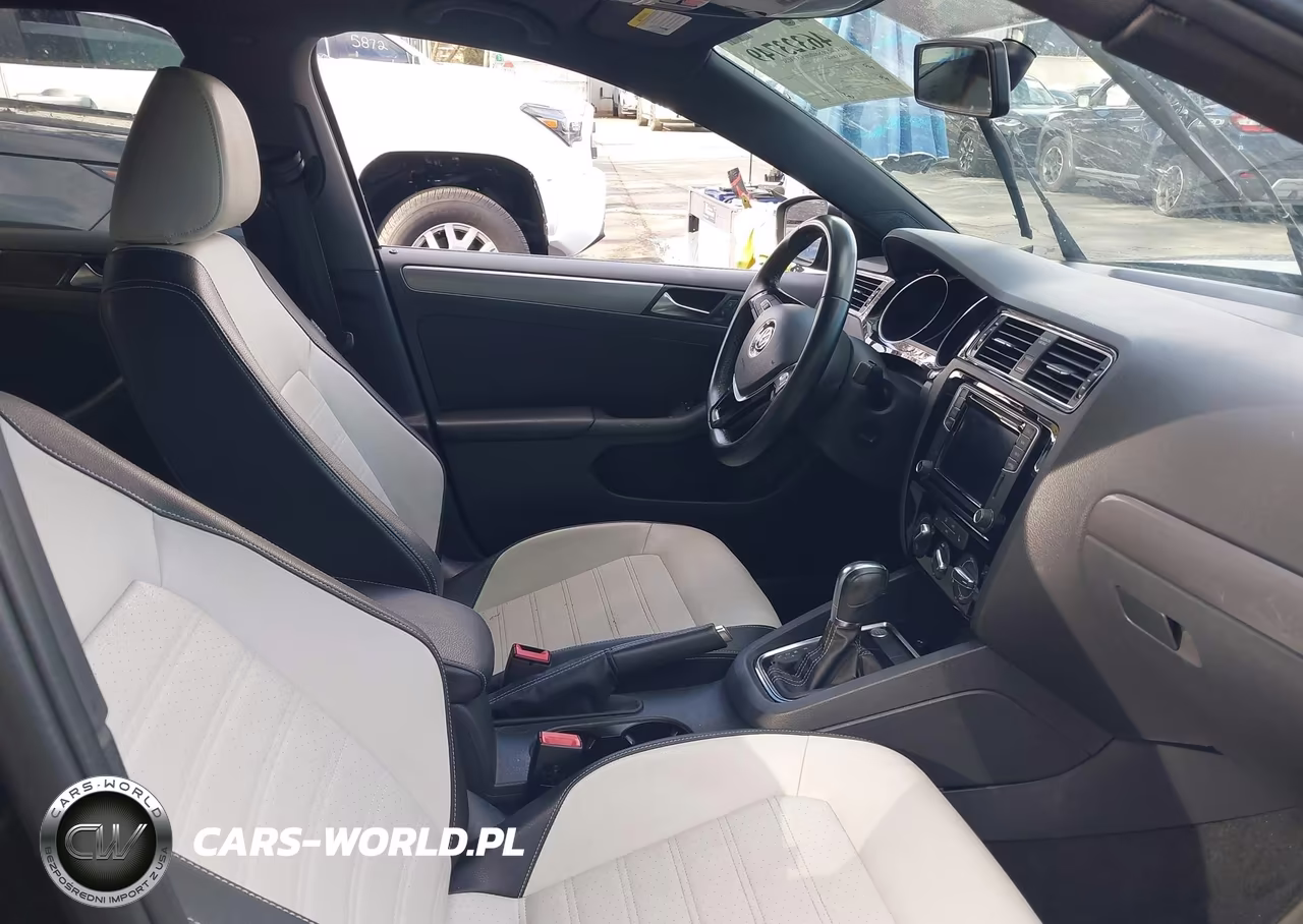 2016 Volkswagen Jetta 1.8T Sport VIN:3VWD17AJ0GM388074 - 5