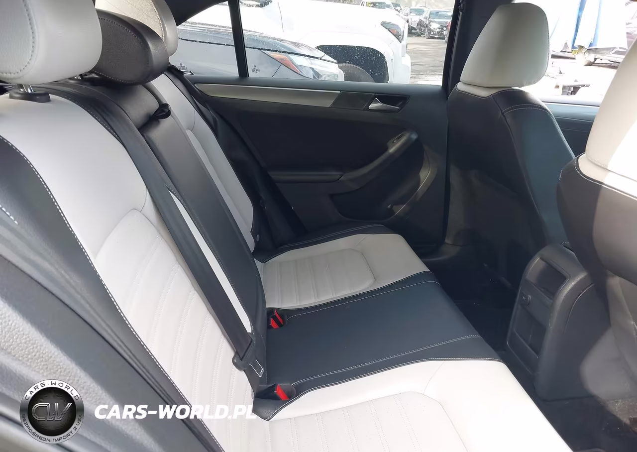 2016 Volkswagen Jetta 1.8T Sport VIN:3VWD17AJ0GM388074 - 8