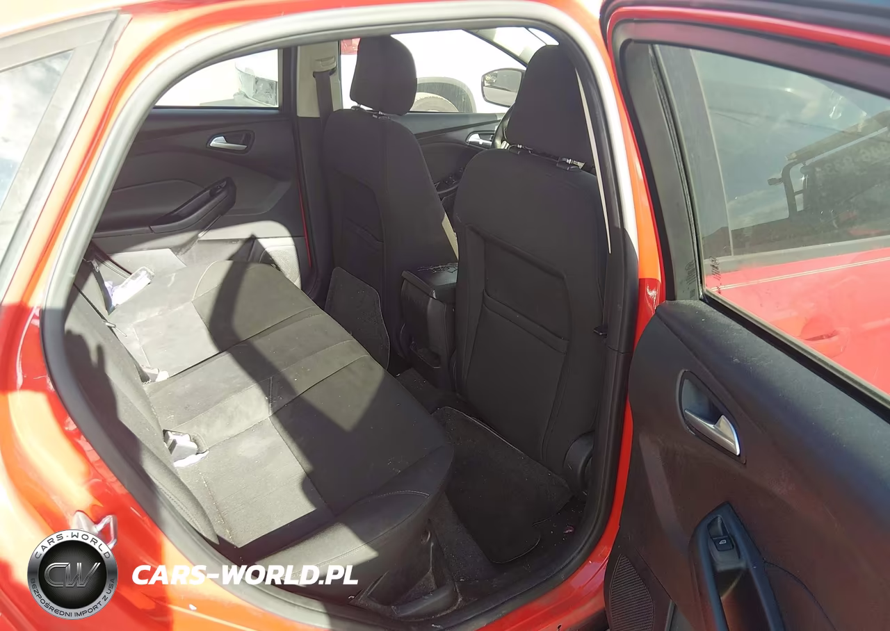 2015 Ford Focus Se VIN:1FADP3F21FL244521 - 8