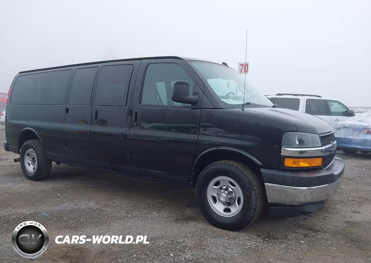 2018 Chevrolet Express 3500 Lt VIN:1GAZGPFG5J1289252 - 1