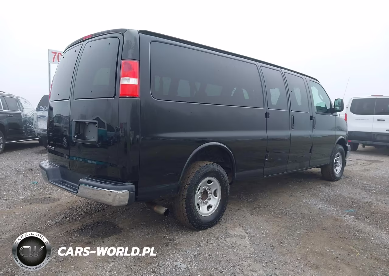 2018 Chevrolet Express 3500 Lt VIN:1GAZGPFG5J1289252 - 4