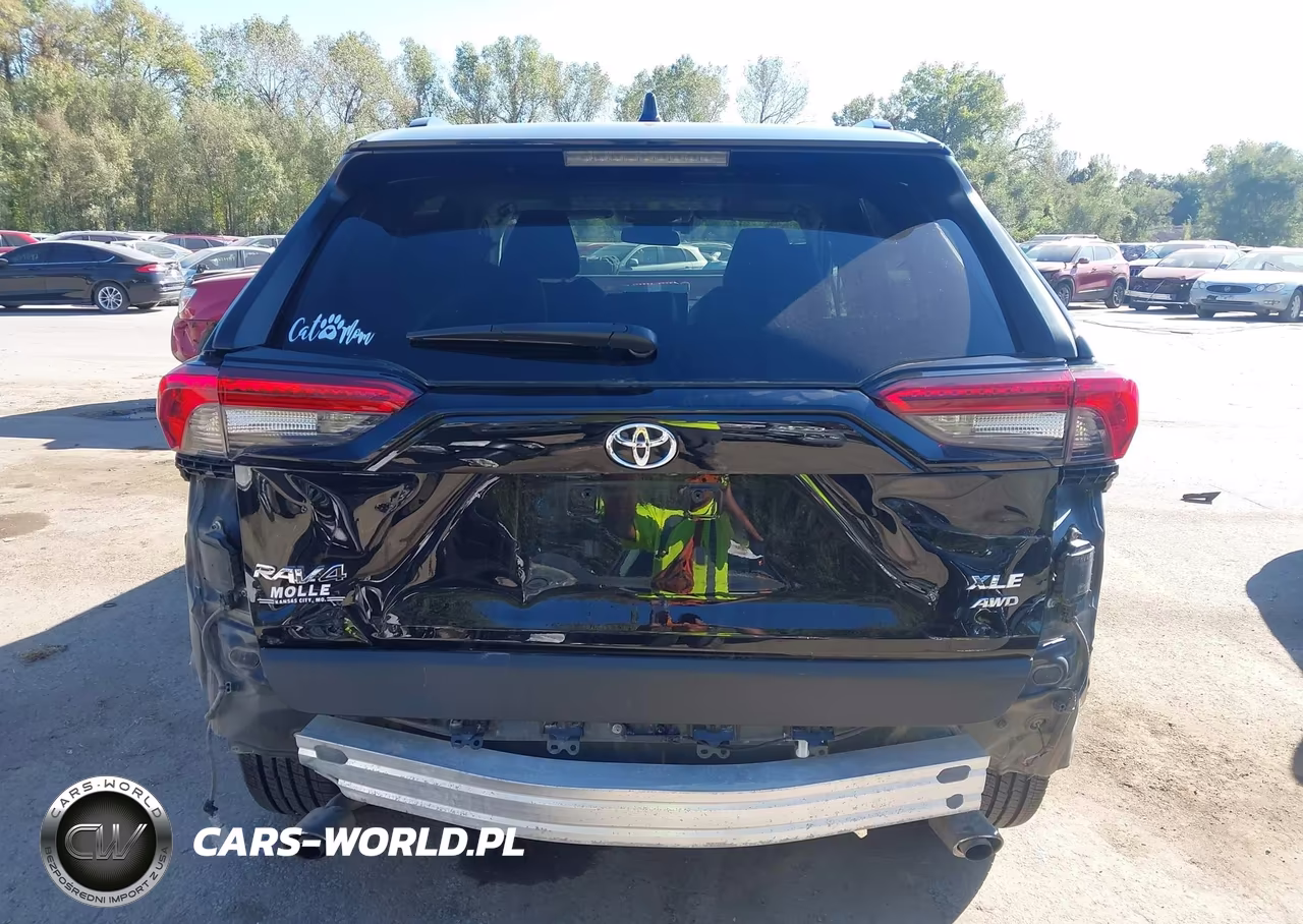 2022 Toyota Rav4 Xle Premium VIN:2T3A1RFV0NC319265 - 17