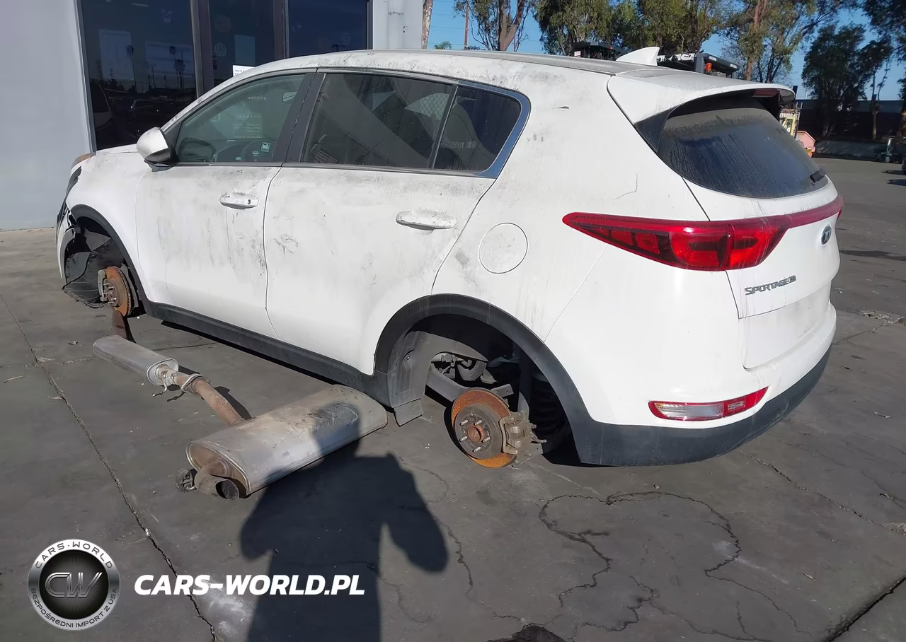 2018 Kia Sportage Lx VIN:KNDPM3AC8J7402211 - 3