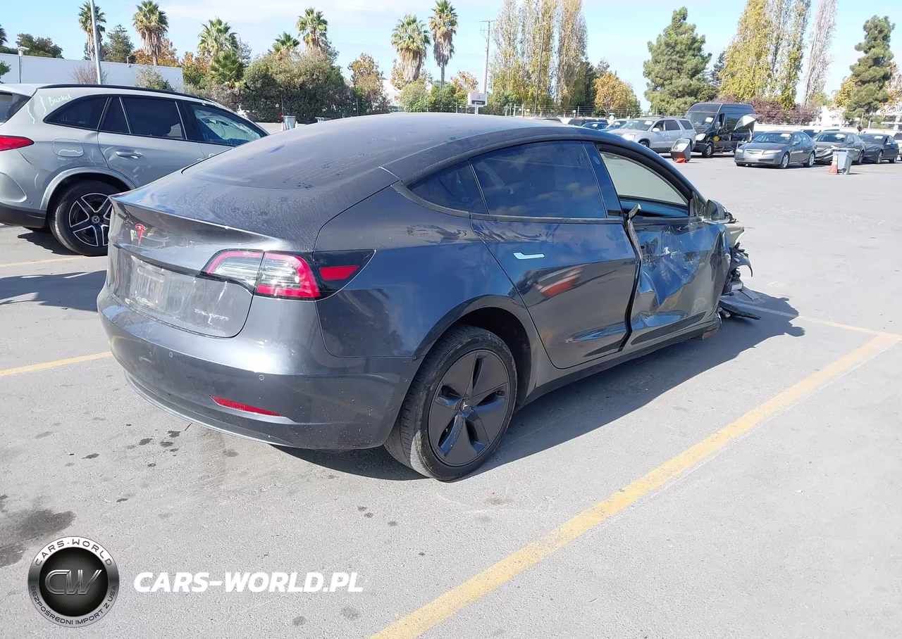 2018 Tesla Model 3 Long Range-Performance VIN:5YJ3E1EB6JF128504 - 4