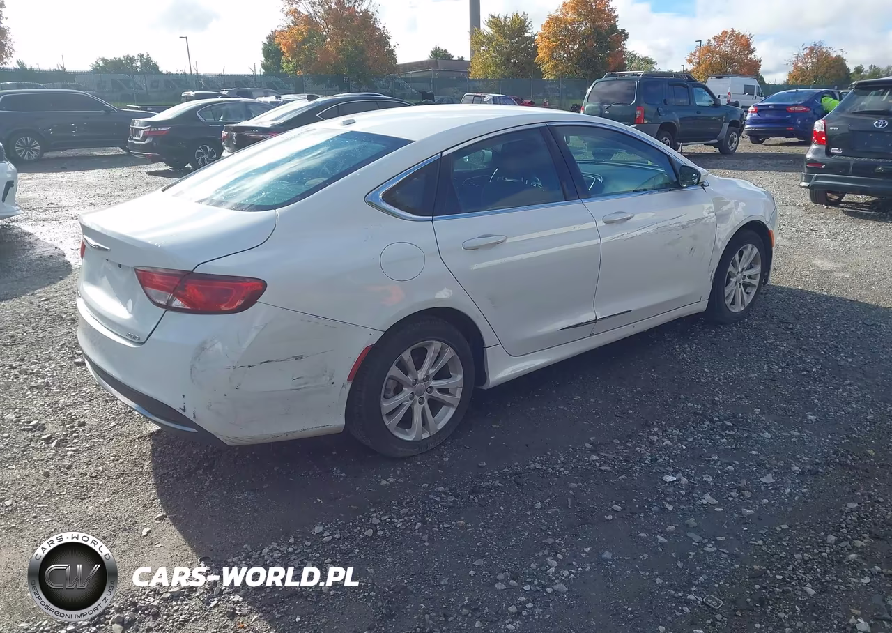 2015 Chrysler 200 Limited VIN:1C3CCCAB6FN591022 - 4
