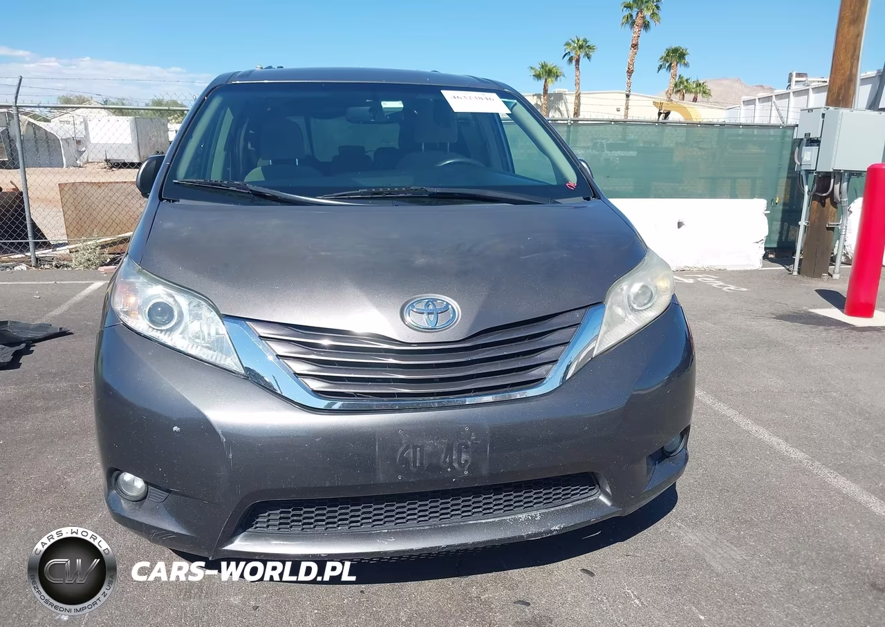 2017 Toyota Sienna Le 8 Passenger VIN:5TDKZ3DC0HS893526 - 6
