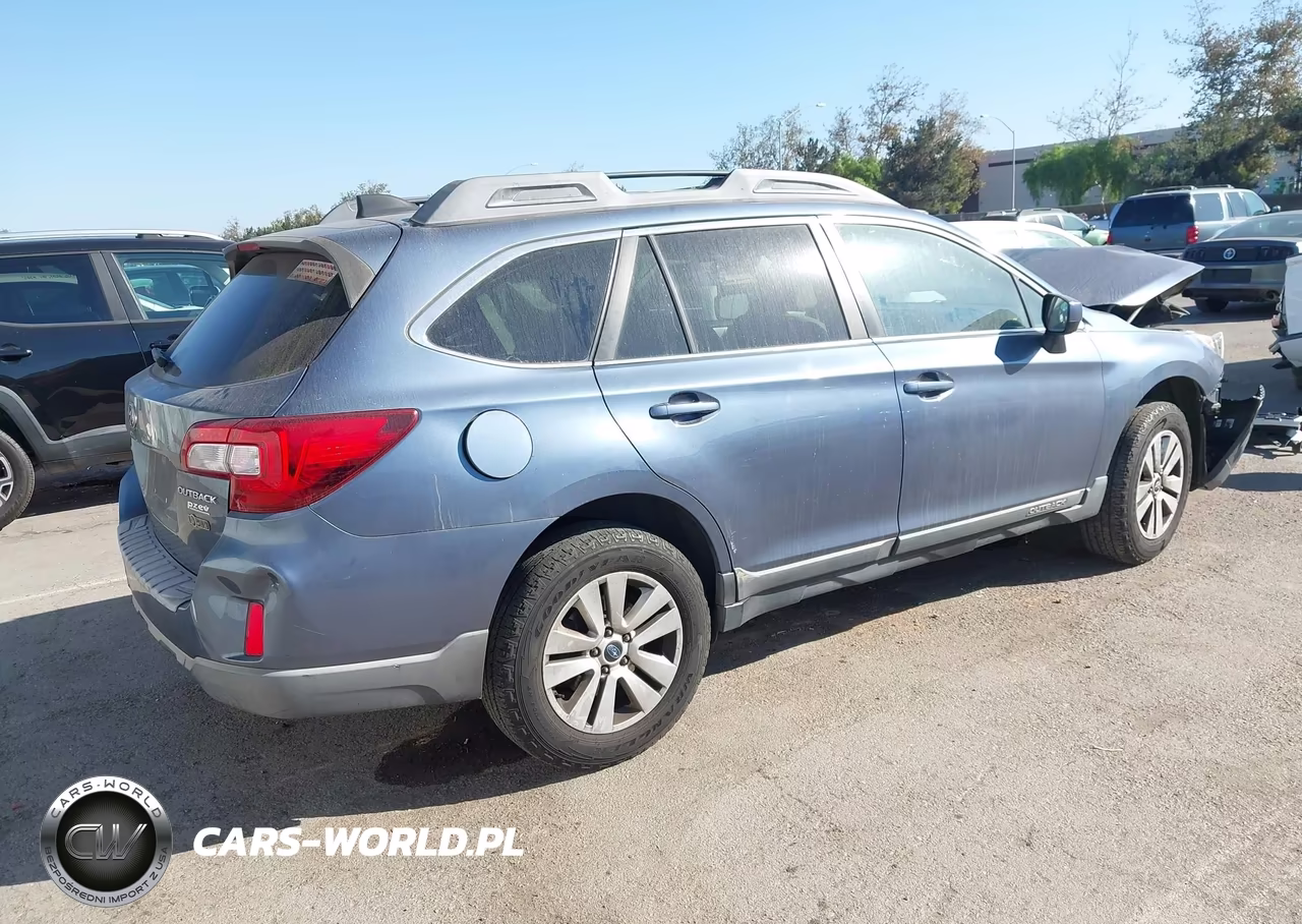 2016 Subaru Outback 2.5I Premium VIN:4S4BSACCXG3261350 - 4
