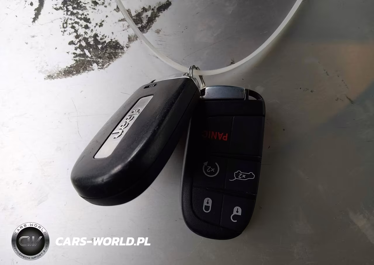 2015 Jeep Grand Cherokee Summit VIN:1C4RJEJM5FC741061 - 11