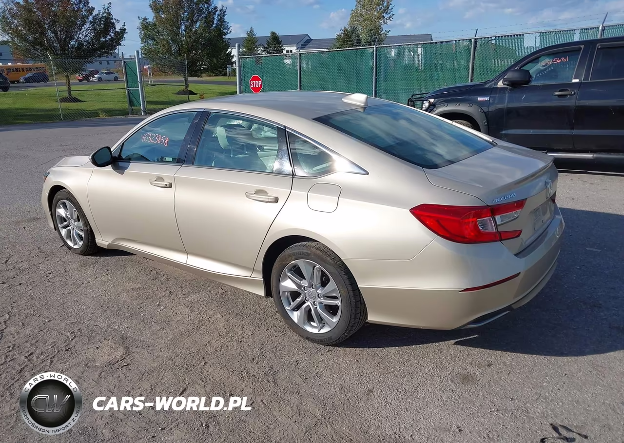 2018 Honda Accord Lx VIN:1HGCV1F15JA104579 - 3