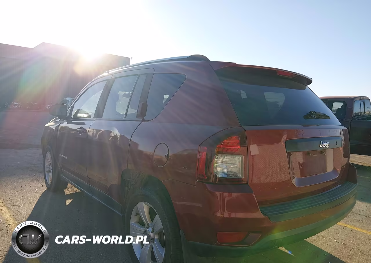 2014 Jeep Compass Sport VIN:1C4NJCBA1ED560149 - 3