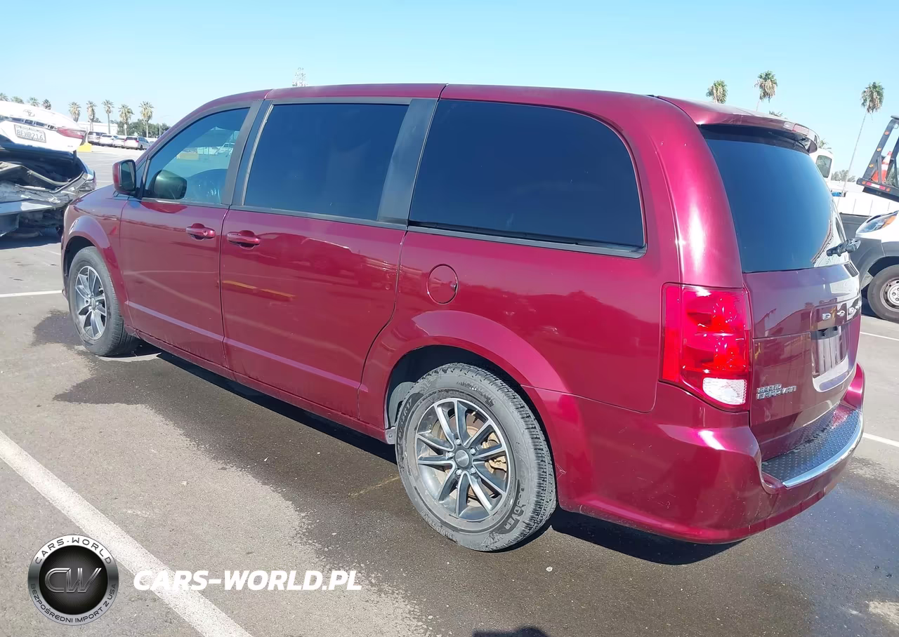 2018 Dodge Grand Caravan Gt VIN:2C4RDGEG1JR168716 - 3