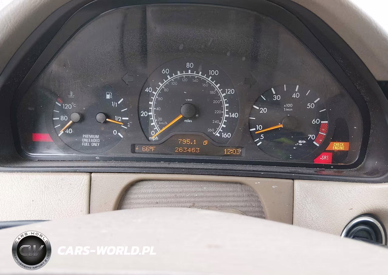1999 Mercedes-Benz E 320 VIN:WDBJH65F1XA730578 - 7