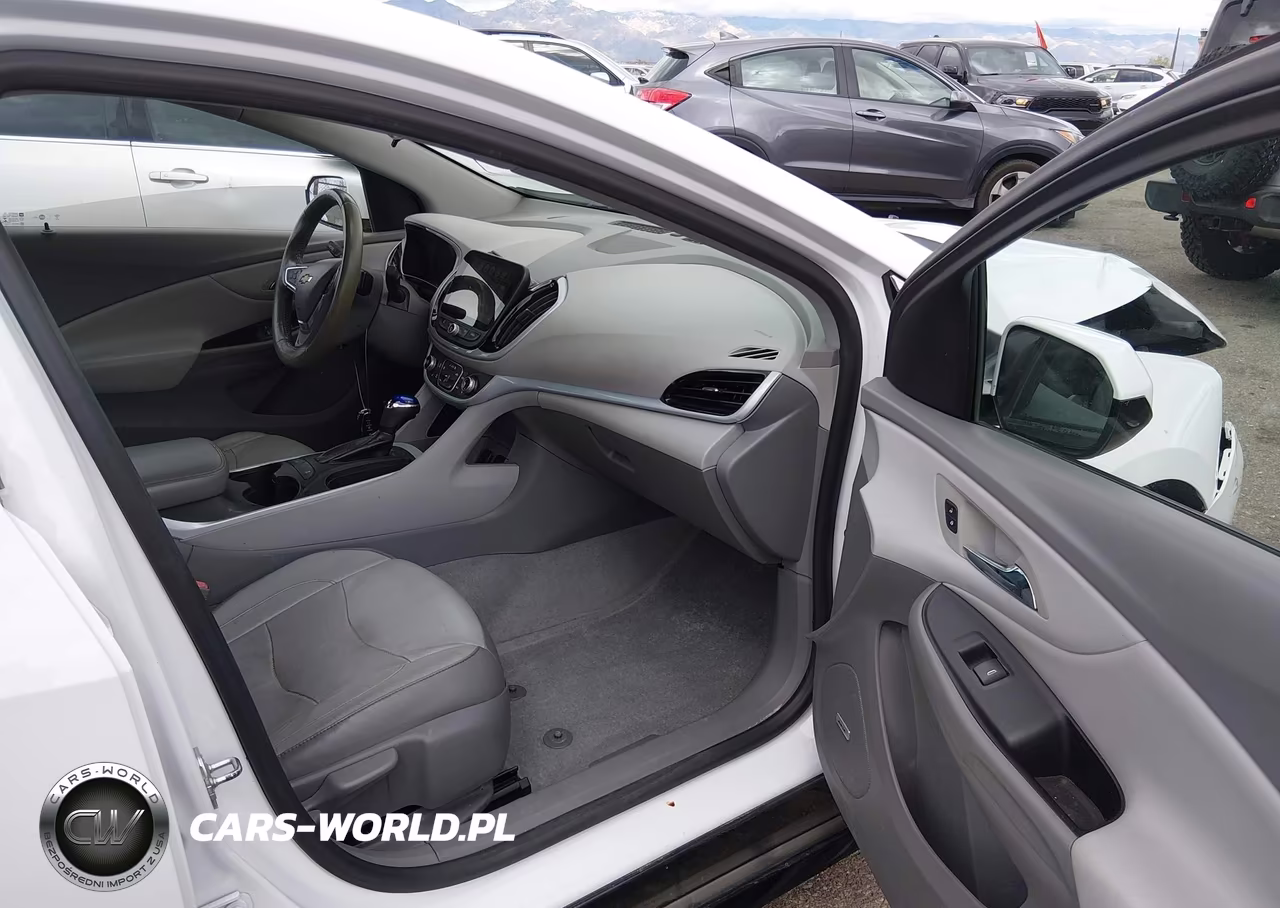 2017 Chevrolet Volt Lt VIN:1G1RC6S51HU197817 - 5