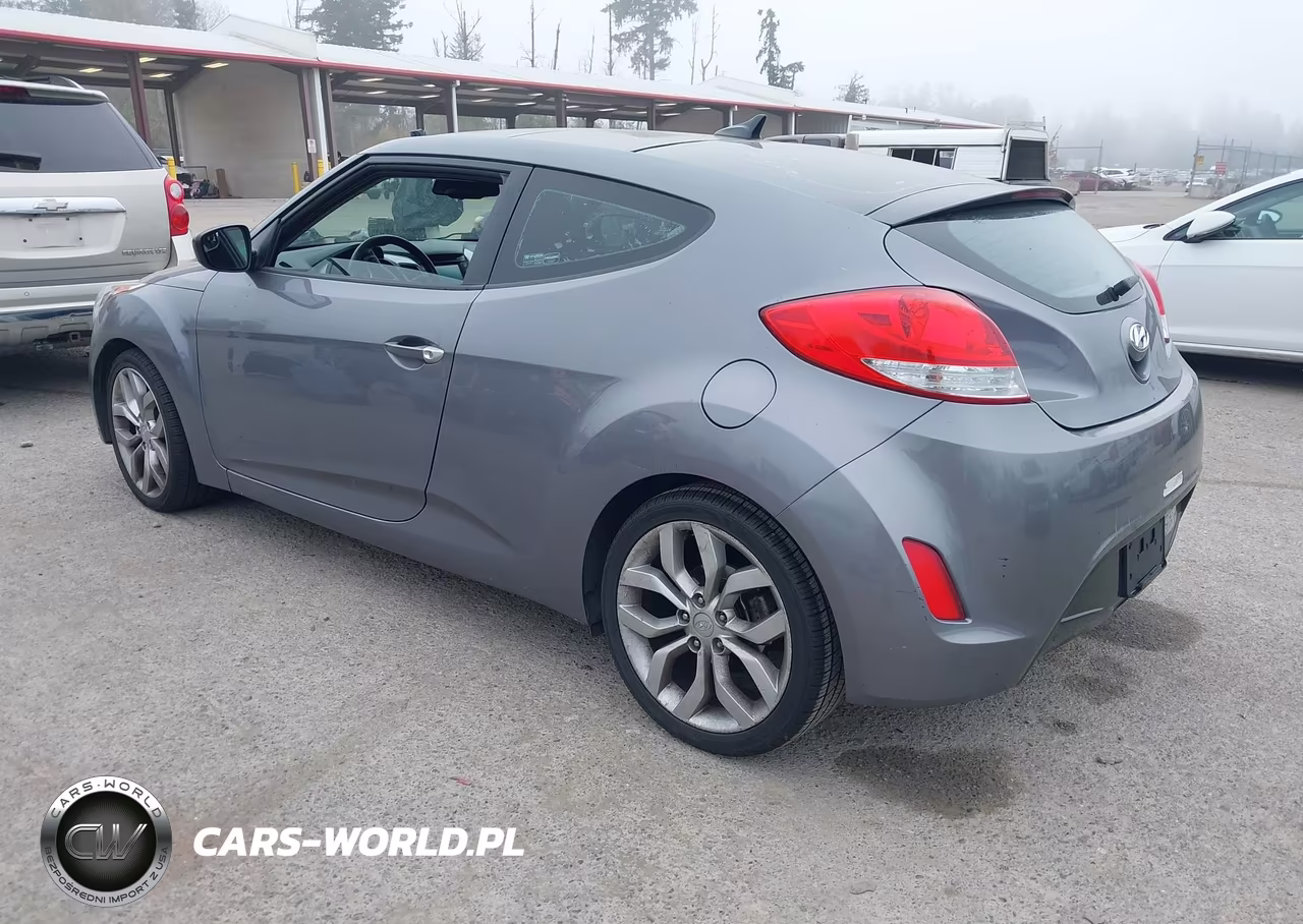 2015 Hyundai Veloster VIN:KMHTC6ADXFU242963 - 3
