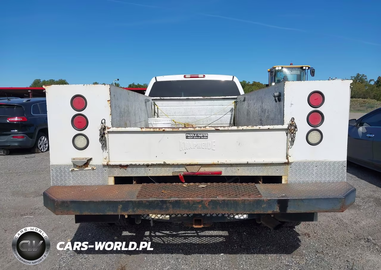 2002 Chevrolet Silverado 3500 Ls VIN:1GCJK33G72F150535 - 15