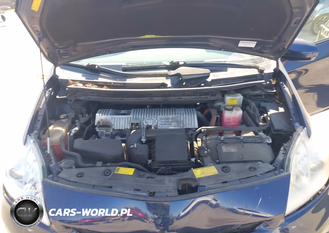 2013 Toyota Prius Three VIN:JTDKN3DU6D0348576 - 10