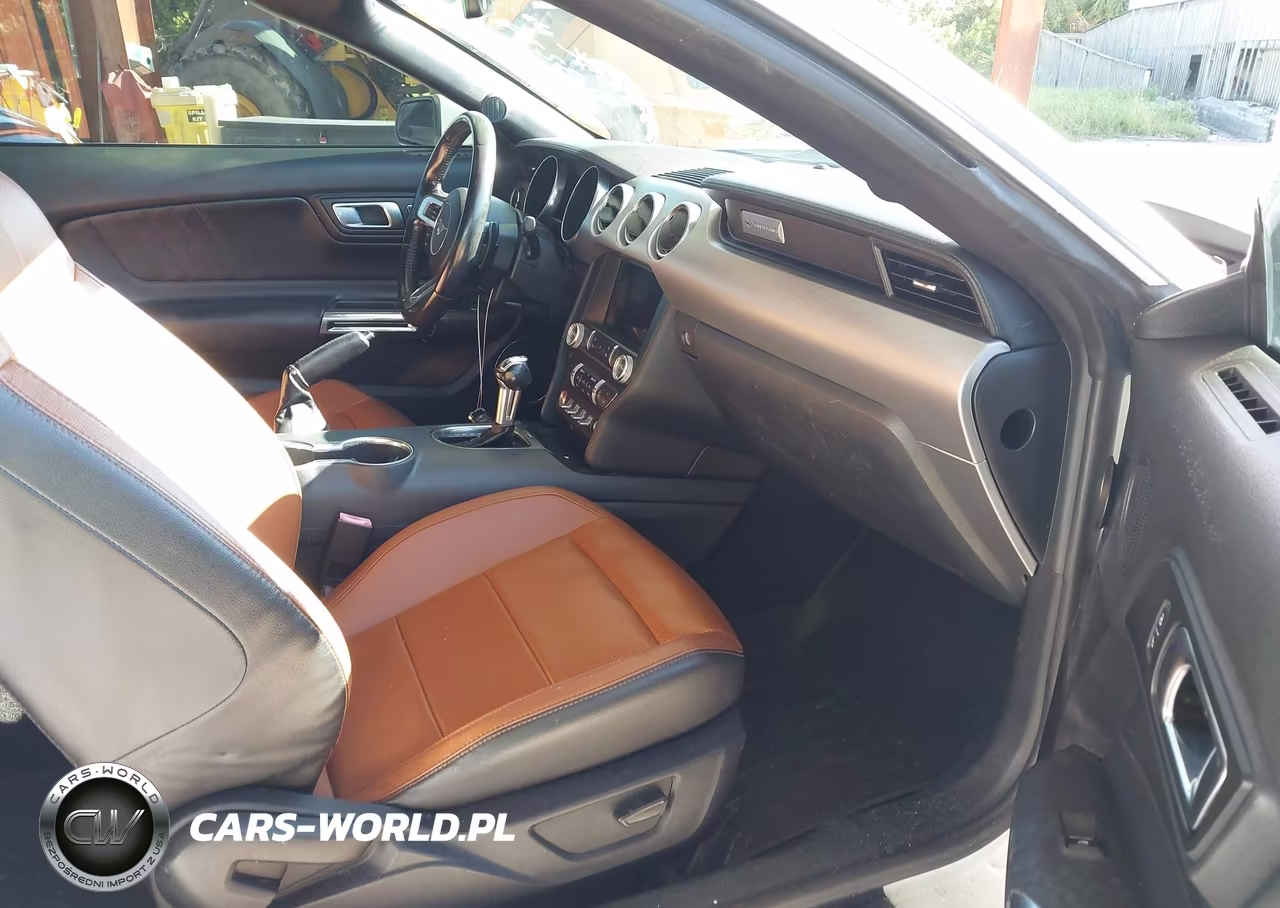2021 Ford Mustang Ecoboost Premium VIN:1FATP8UH7M5108444 - 5