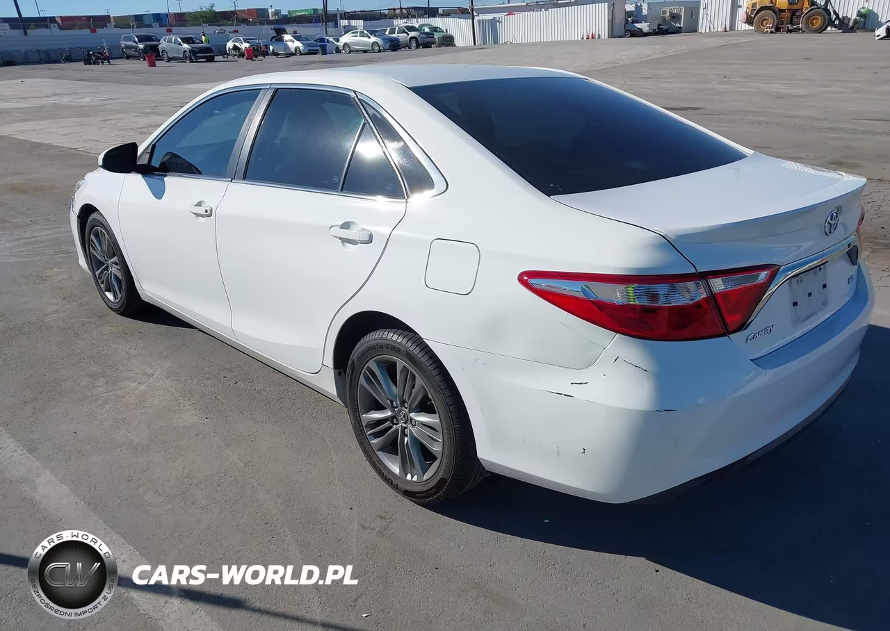 2017 Toyota Camry Se VIN:4T1BF1FK0HU339931 - 3