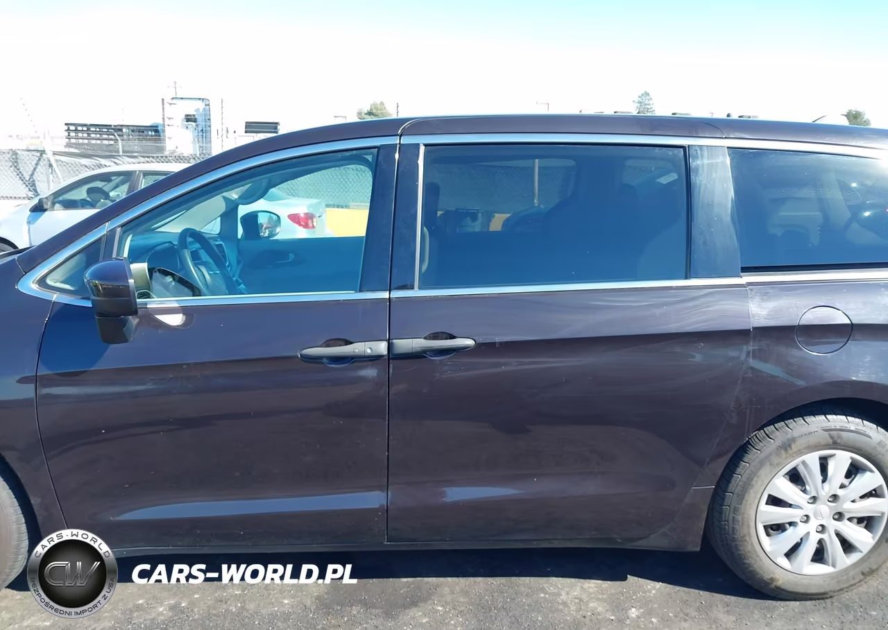 2018 Chrysler Pacifica L VIN:2C4RC1AG8JR122192 - 14