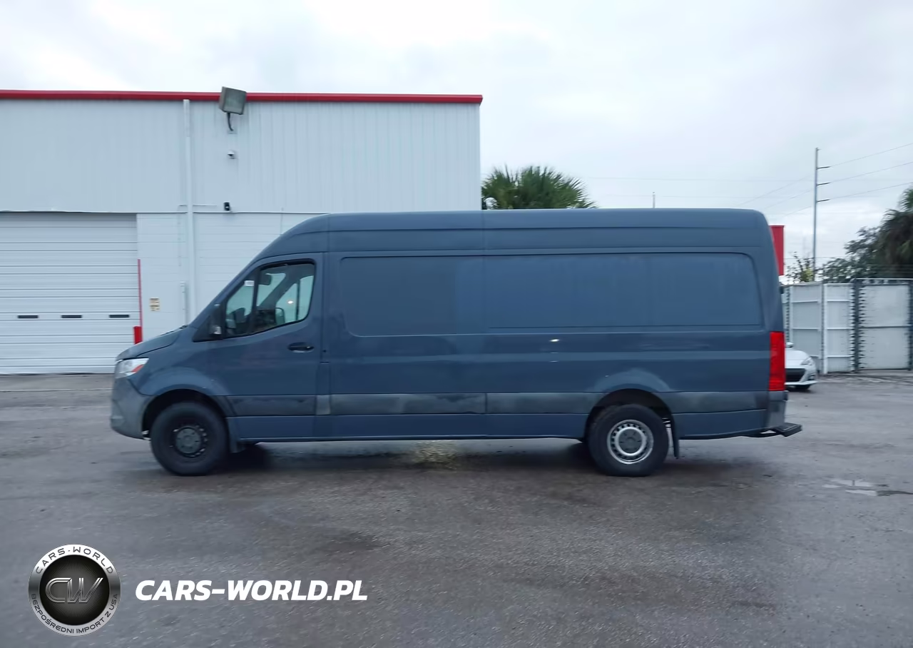 2019 Mercedes-Benz Sprinter 2500 High Roof V6 VIN:WD4PF1CD2KP142089 - 14