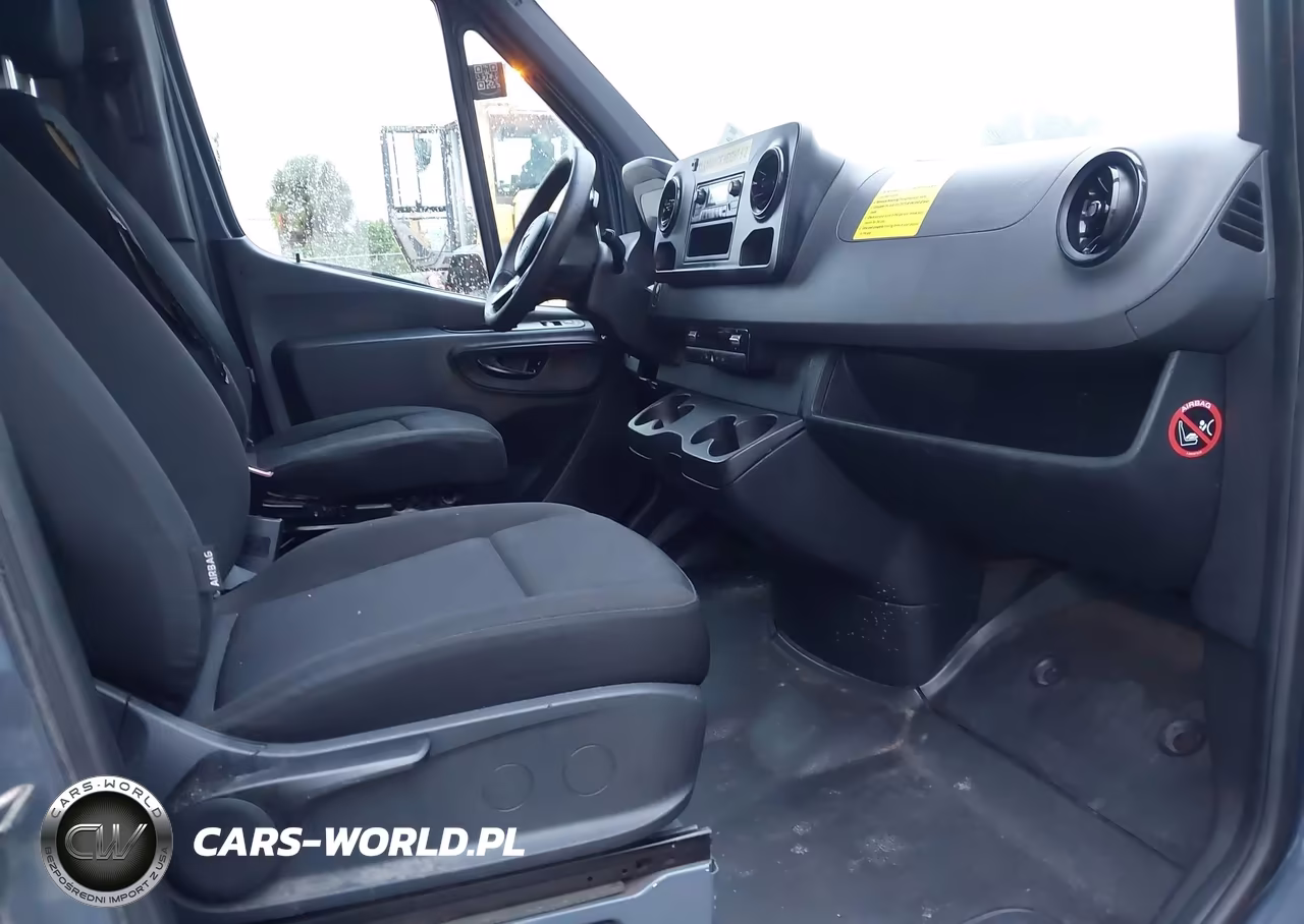 2019 Mercedes-Benz Sprinter 2500 High Roof V6 VIN:WD4PF1CD2KP142089 - 5