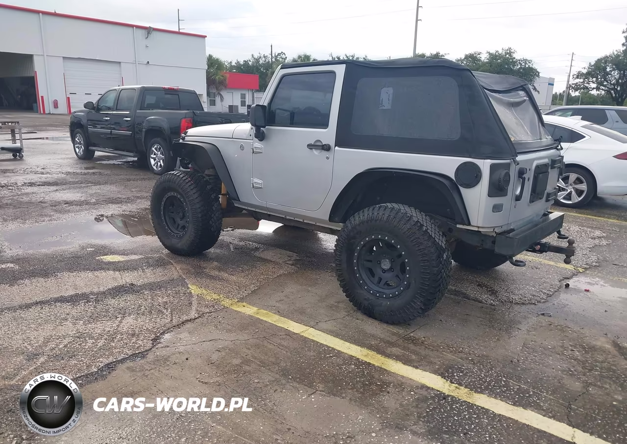 2010 Jeep Wrangler Sport VIN:1J4AA2D1XAL201785 - 3