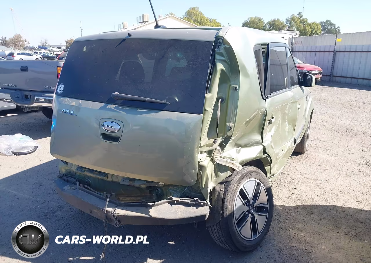 2013 Kia Soul VIN:KNDJT2A57D7624277 - 4