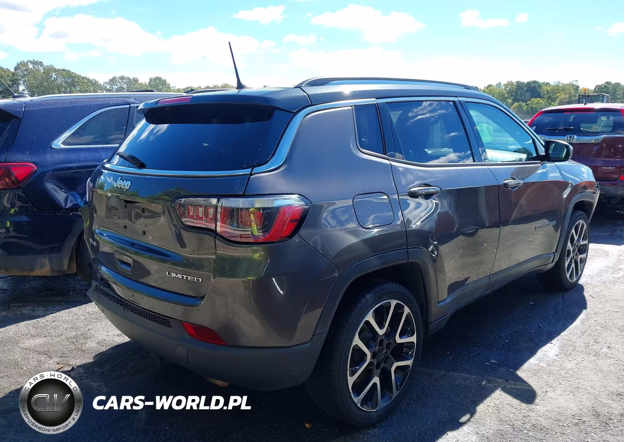 2019 Jeep Compass Limited 4X4 VIN:3C4NJDCB5KT648334 - 4