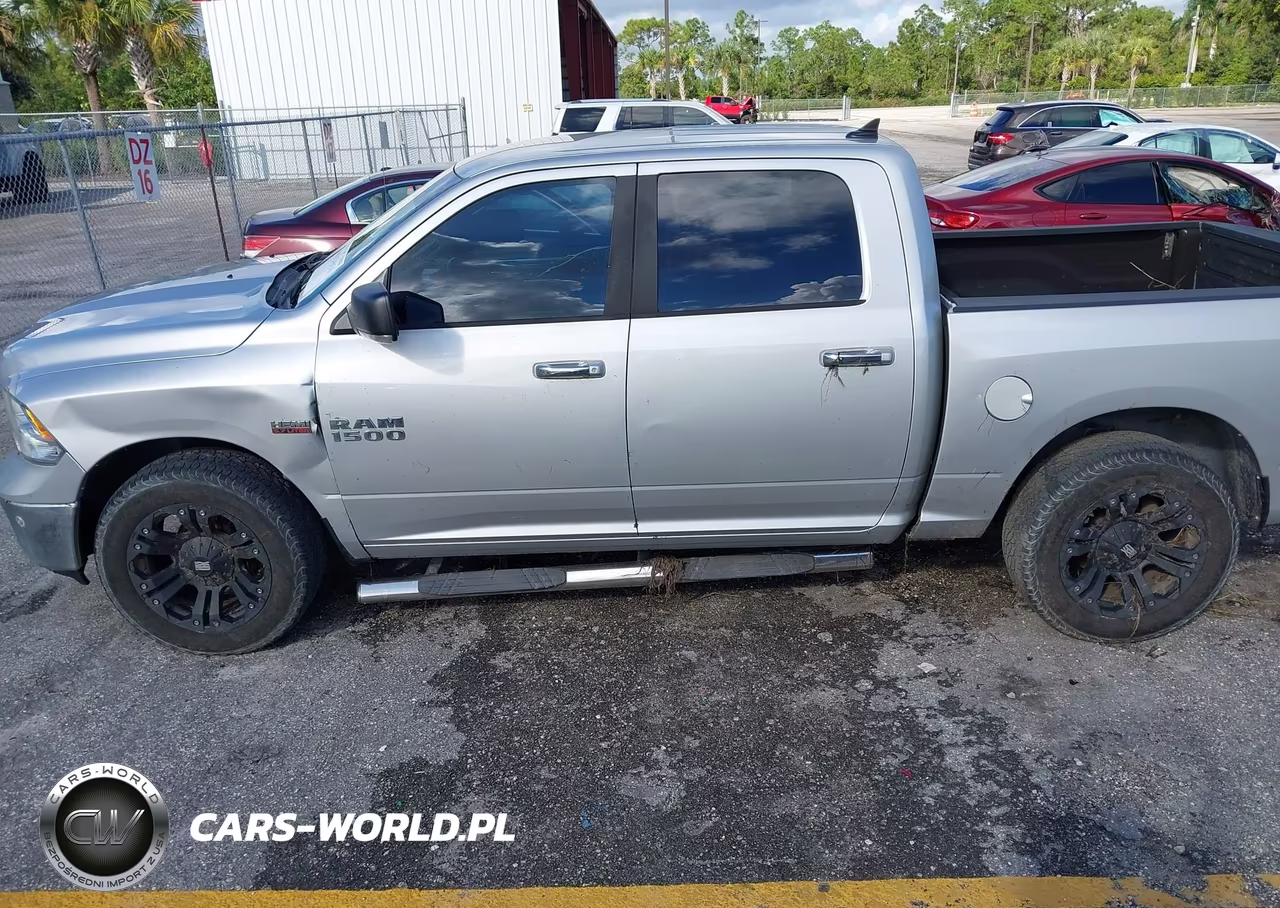 2016 Ram 1500 Lone Star VIN:1C6RR6LT8GS262893 - 14