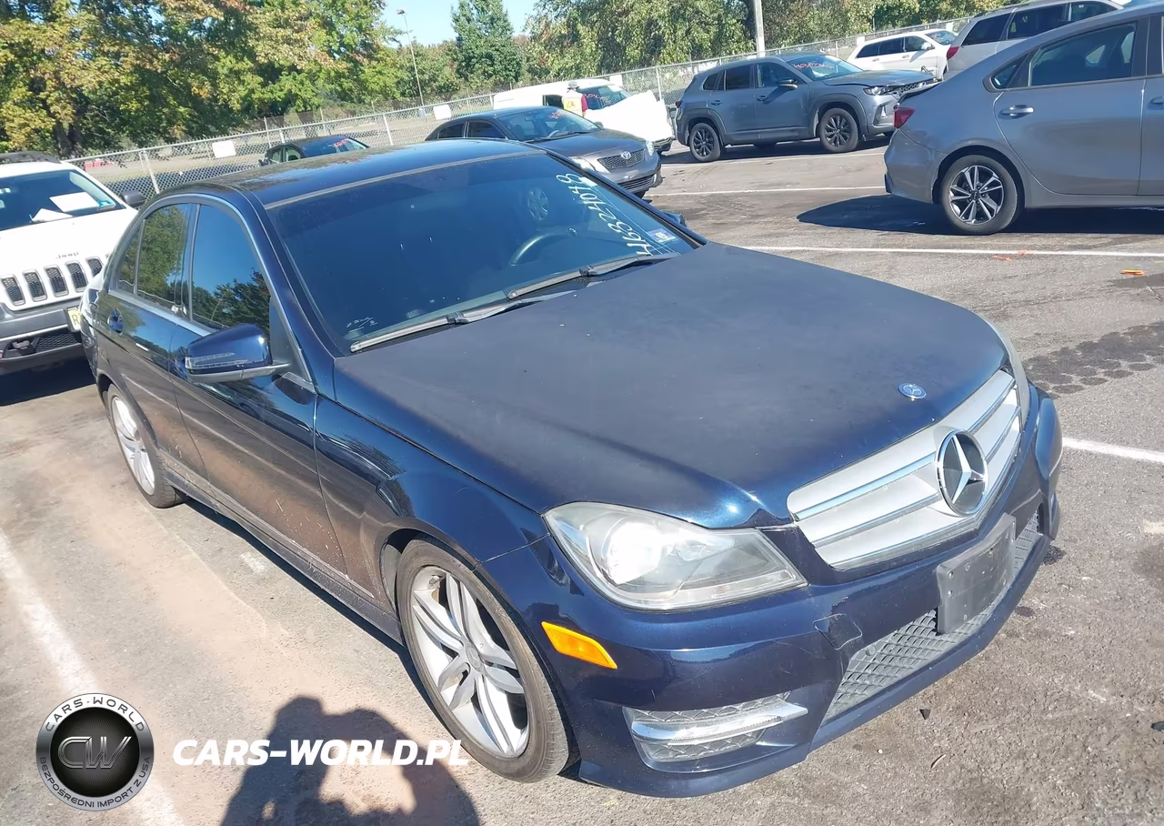 2013 Mercedes-Benz C 300 Sport 4Matic VIN:WDDGF8AB6DR252001 - 1