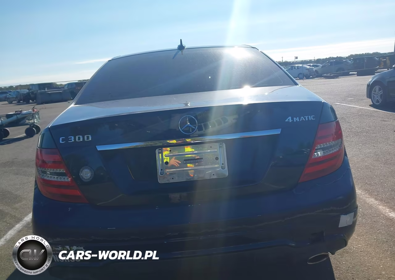 2013 Mercedes-Benz C 300 Sport 4Matic VIN:WDDGF8AB6DR252001 - 16