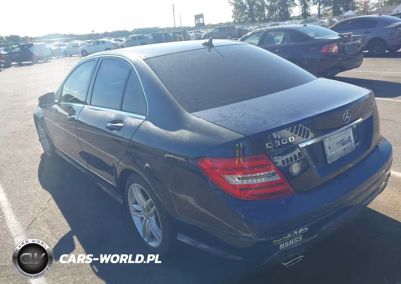 2013 Mercedes-Benz C 300 Sport 4Matic VIN:WDDGF8AB6DR252001 - 3