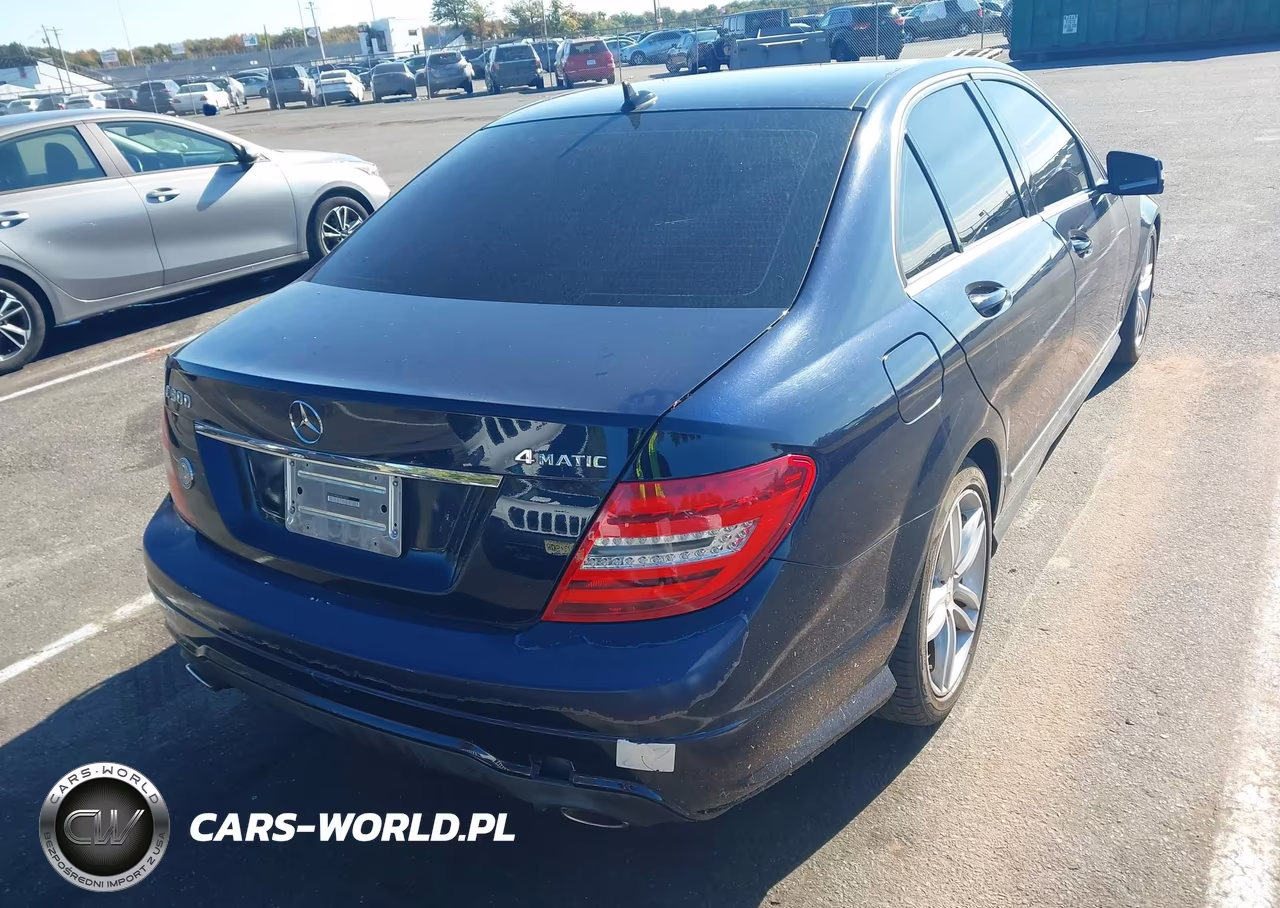 2013 Mercedes-Benz C 300 Sport 4Matic VIN:WDDGF8AB6DR252001 - 4