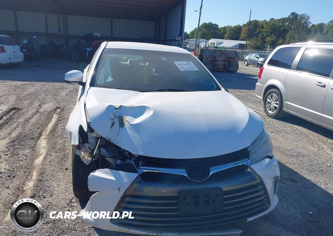2017 Toyota Camry Le VIN:4T1BF1FK5HU755330 - 12