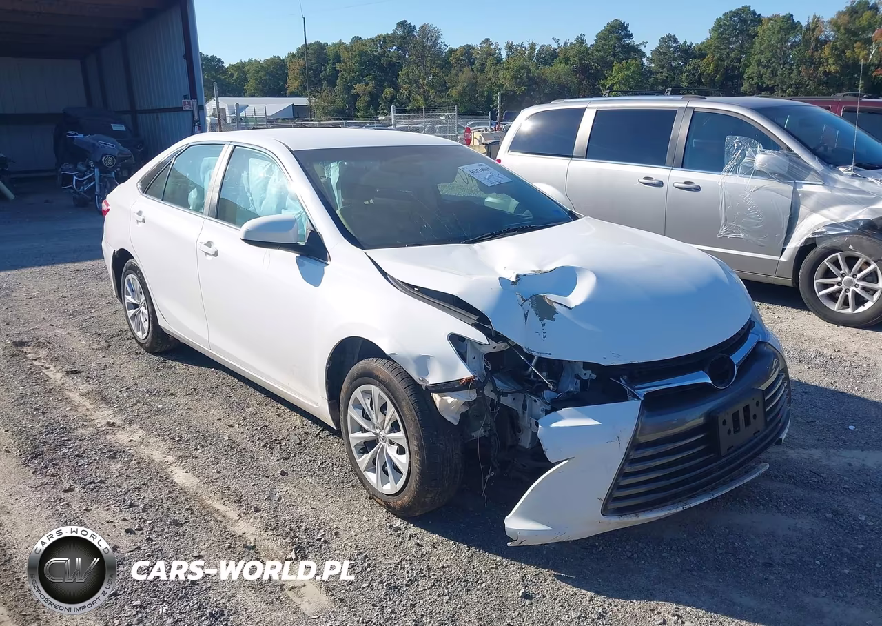 2017 Toyota Camry Le VIN:4T1BF1FK5HU755330 - 6