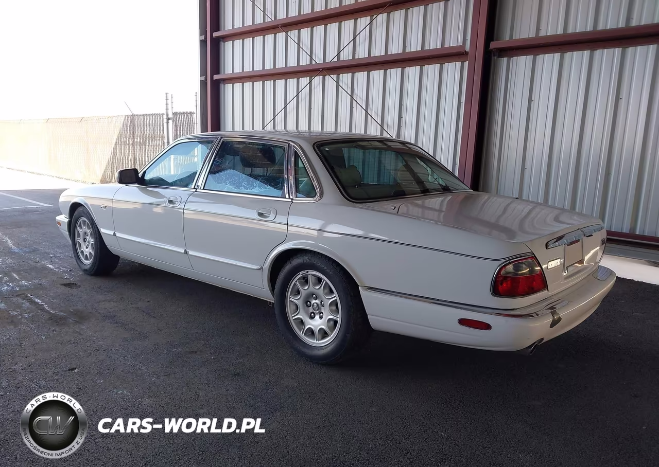 1998 Jaguar Xj8 VIN:SAJHX1247WC820072 - 3