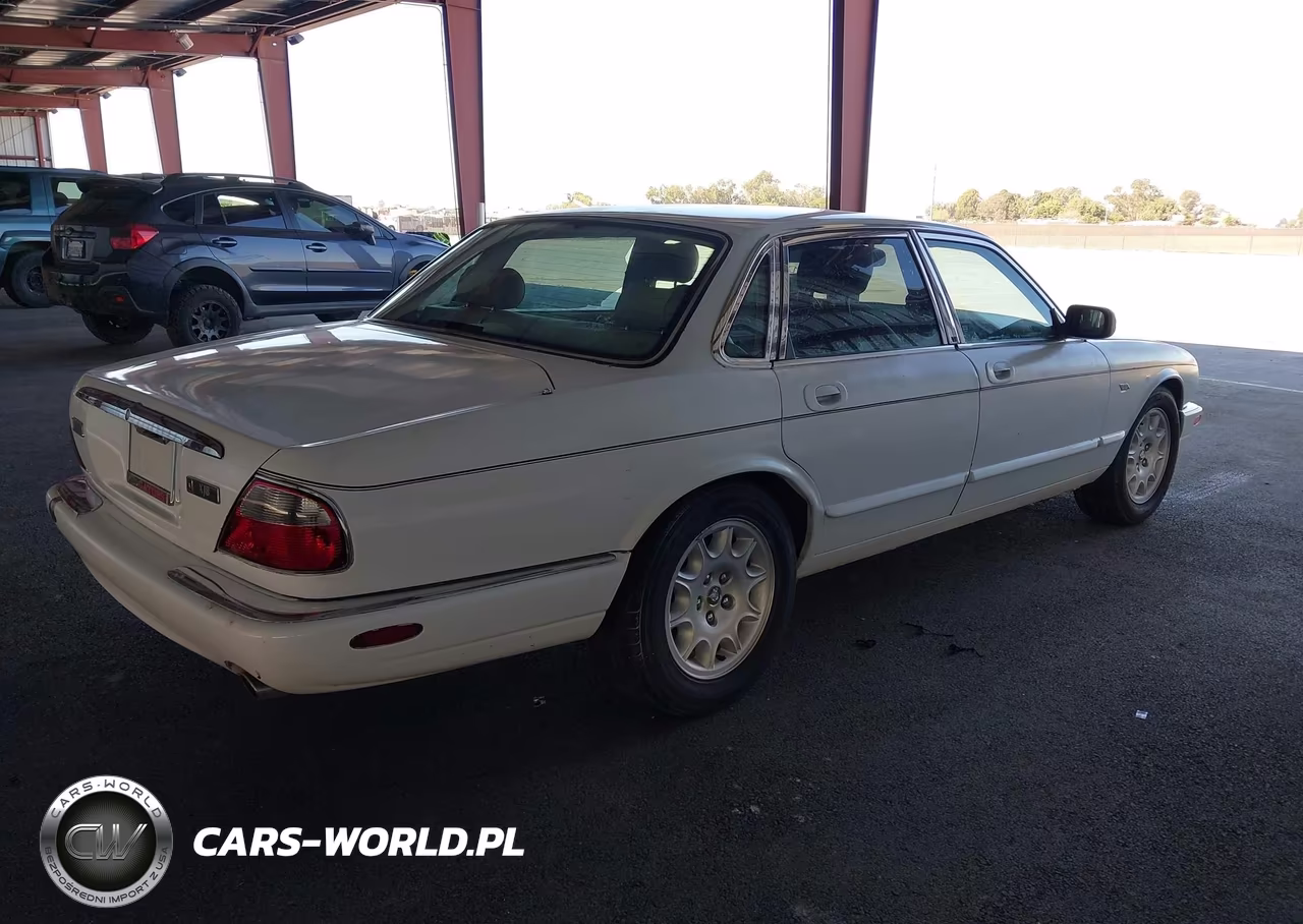 1998 Jaguar Xj8 VIN:SAJHX1247WC820072 - 4