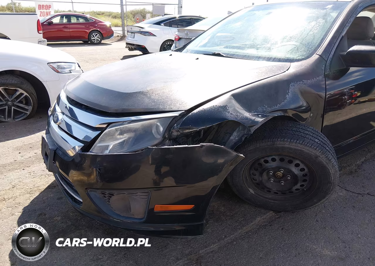 2012 Ford Fusion S VIN:3FAHP0GA2CR137142 - 6