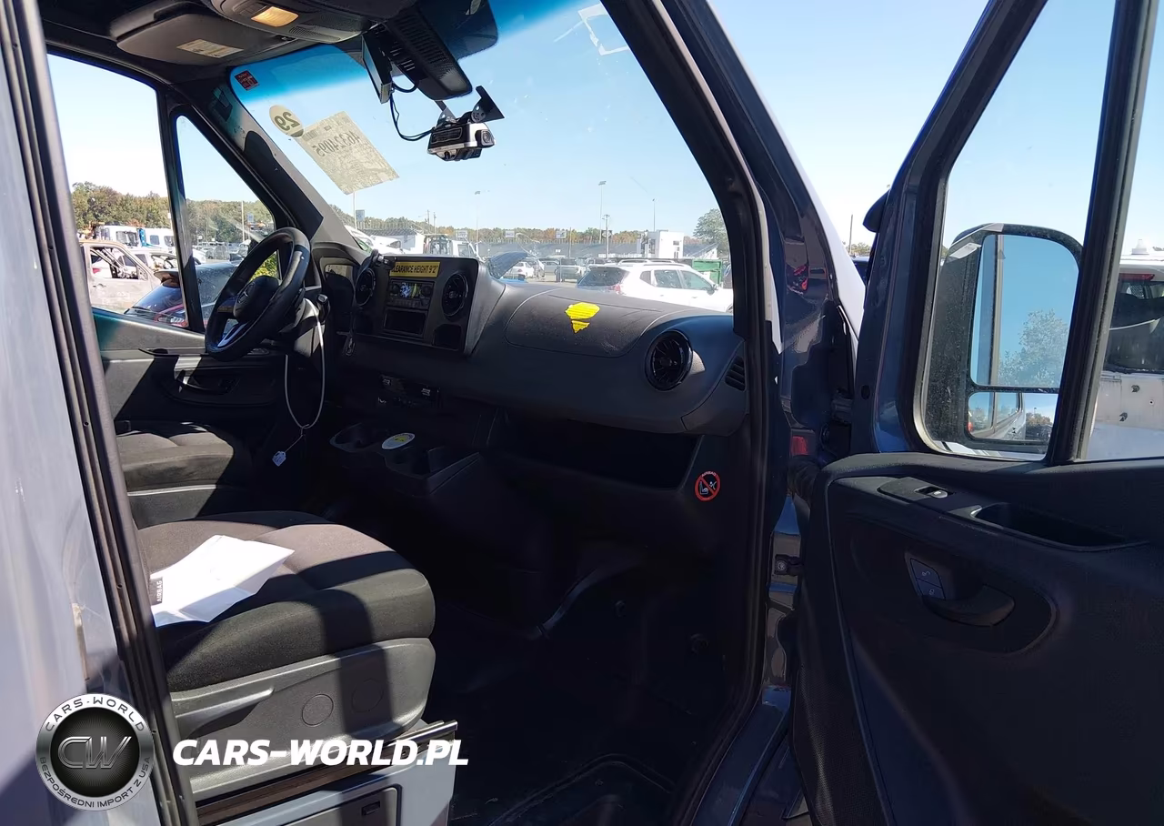 2019 Mercedes-Benz Sprinter 2500 High Roof V6 VIN:WD4PF1CD8KP123160 - 5