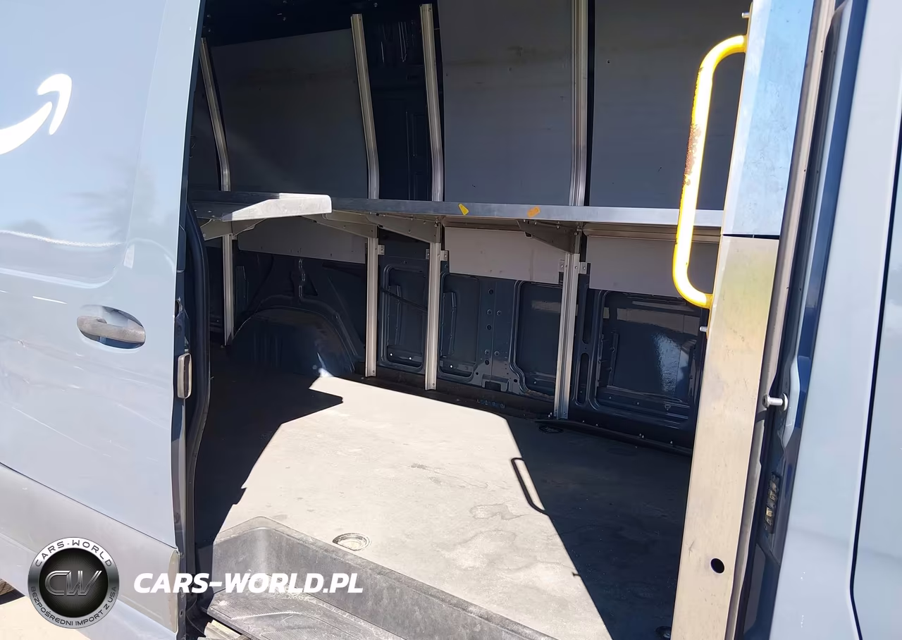 2019 Mercedes-Benz Sprinter 2500 High Roof V6 VIN:WD4PF1CD8KP123160 - 8