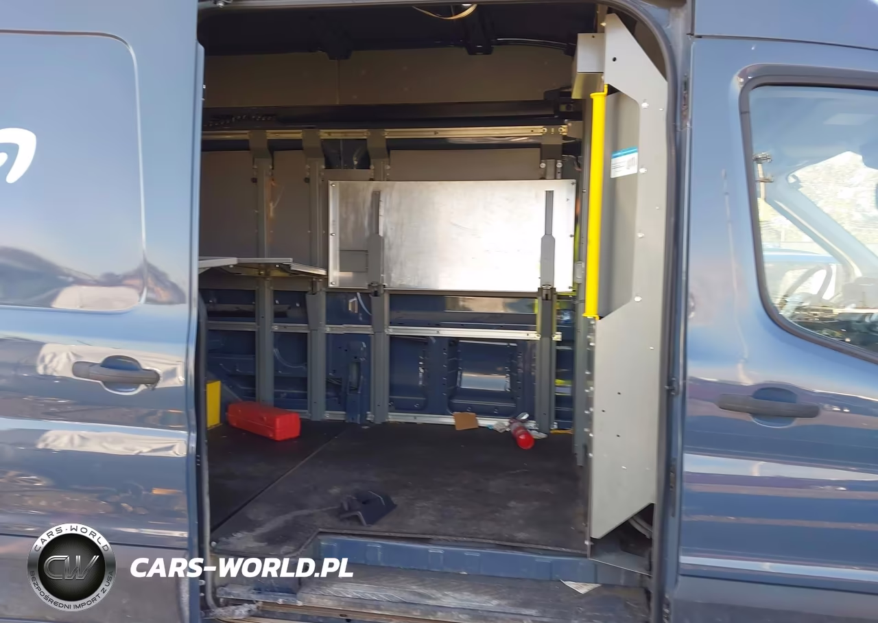 2019 Ford Transit-250 VIN:1FTYR3XM2KKB90331 - 8