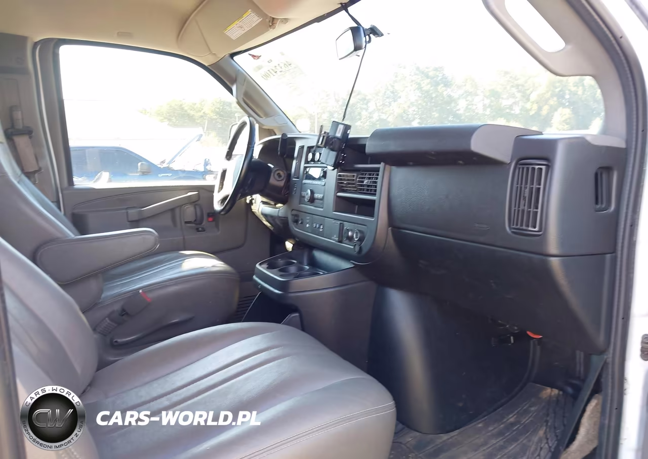 2020 Chevrolet Express Cargo Rwd 3500 Regular Wheelbase Wt VIN:1GCZGGFG3L1277059 - 5