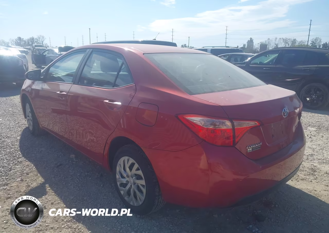 2017 Toyota Corolla Le VIN:2T1BURHE2HC794129 - 3