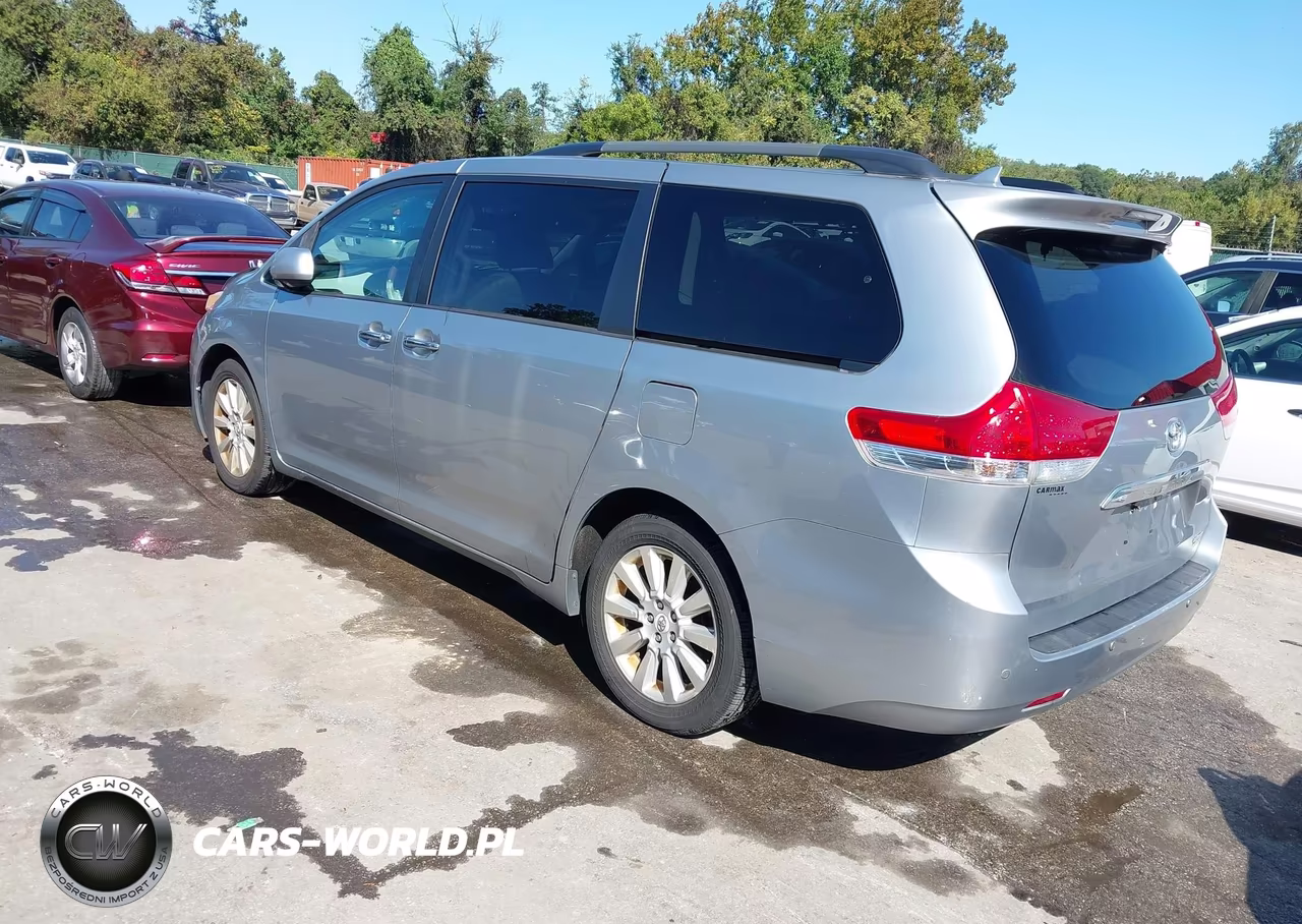 2011 Toyota Sienna Limited VIN:5TDDK3DC3BS008529 - 3