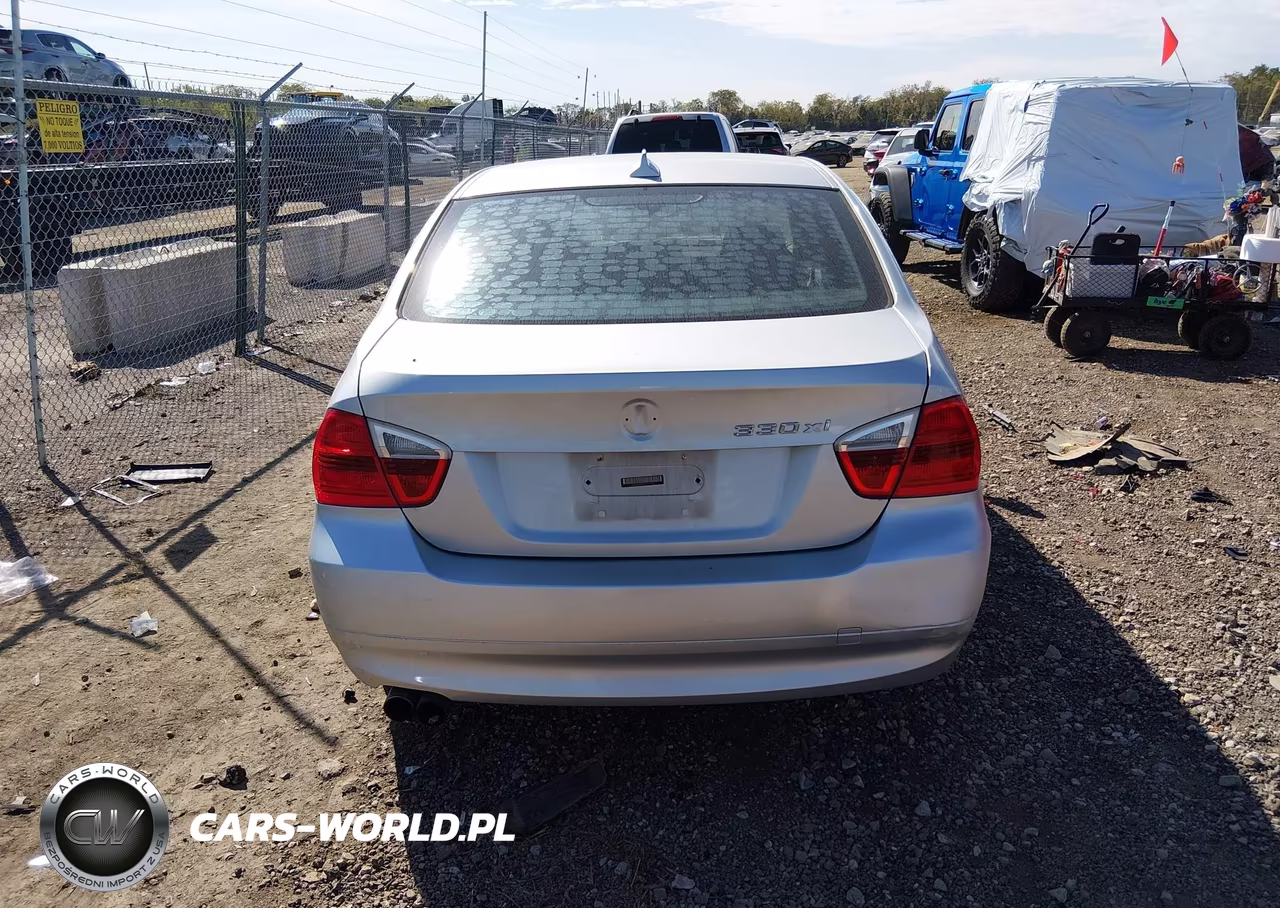 2006 BMW 330Xi VIN:WBAVD33556KV67897 - 16