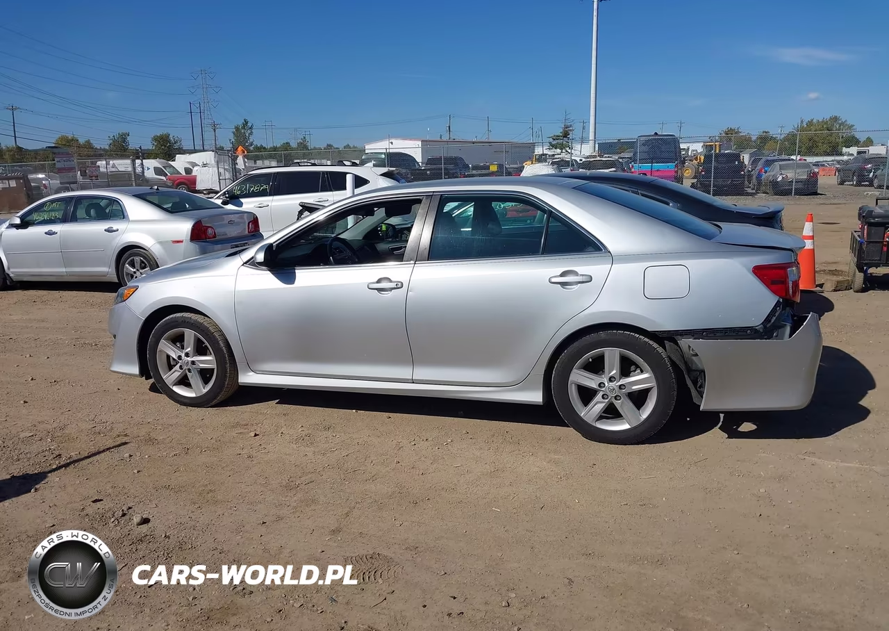 2014 Toyota Camry Se VIN:4T1BF1FK0EU385934 - 14