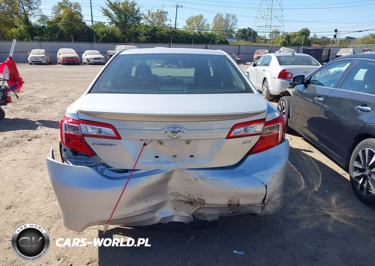 2014 Toyota Camry Se VIN:4T1BF1FK0EU385934 - 16