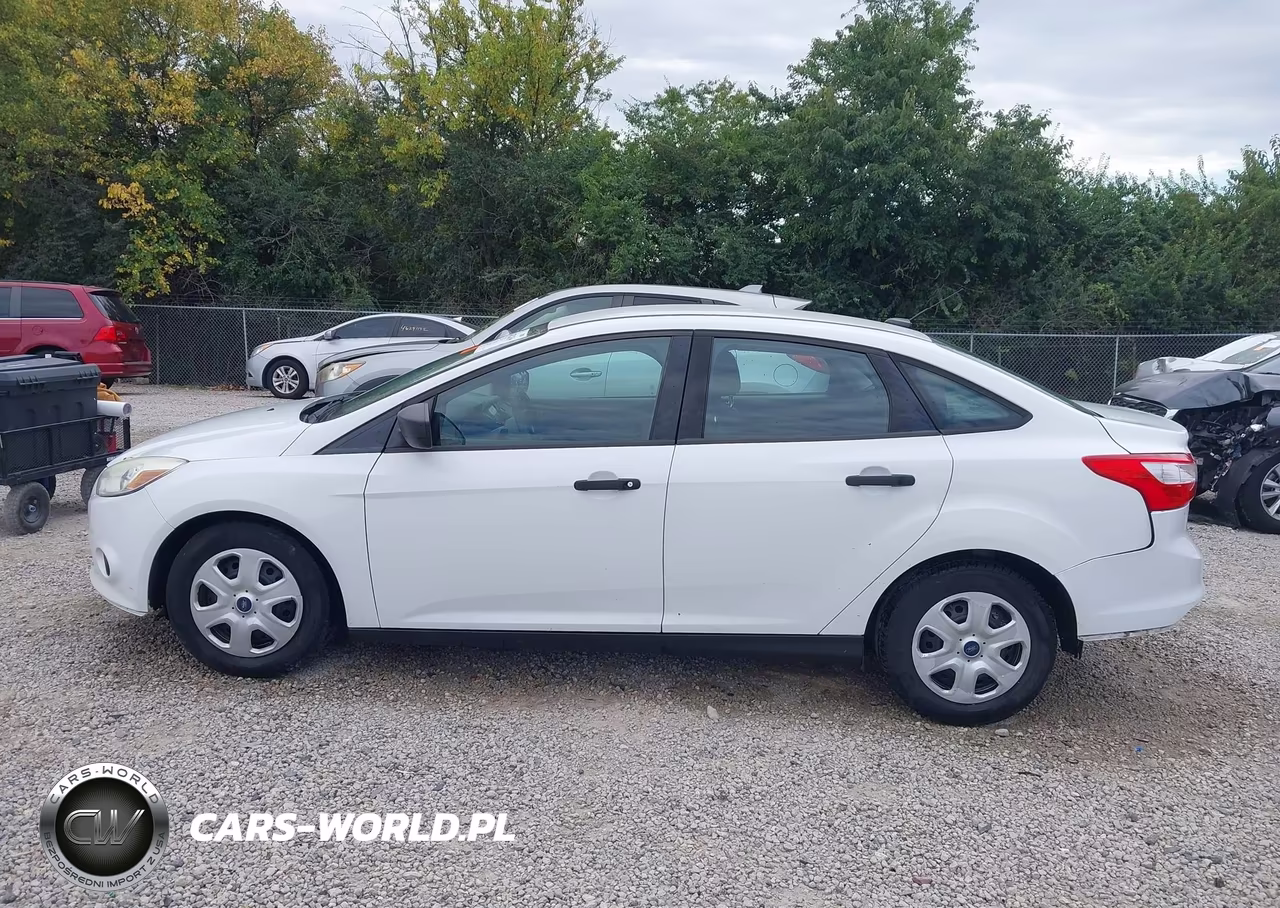 2012 Ford Focus S VIN:1FAHP3E2XCL434302 - 14